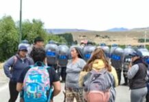 La Represiรณn Nunca es la Salida!