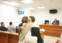 aten PRESENTE EN LA CAUSA POR VIOLENCIA CONTRA DOCENTES
